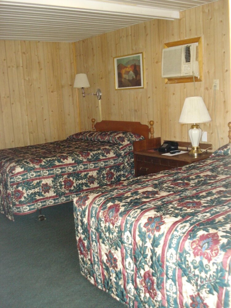 Cedar Grove Motel - photo 7