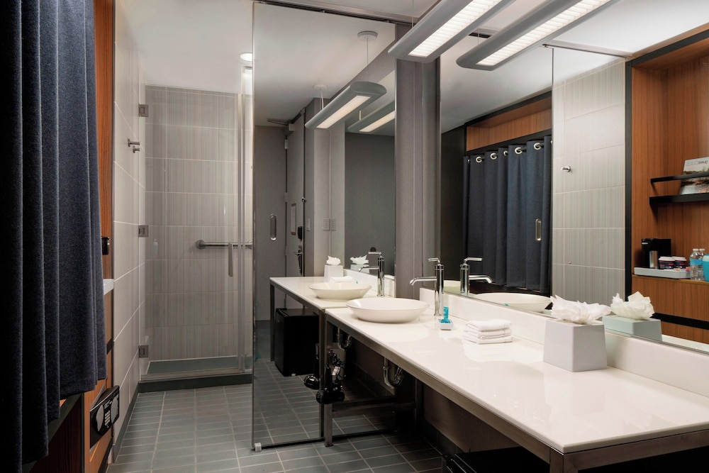 Aloft Rogers Bentonville - photo 12