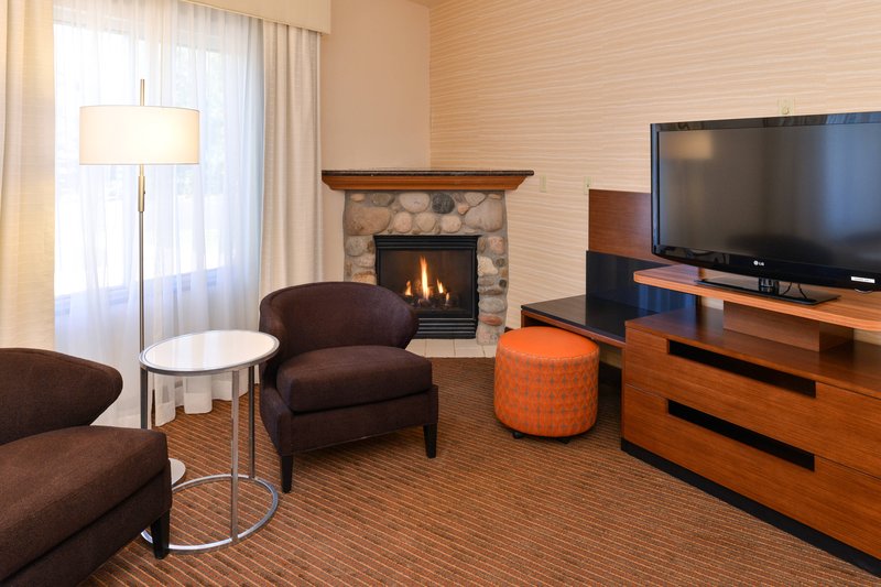 Fairfield Inn & Suites by Marriott - photo 7