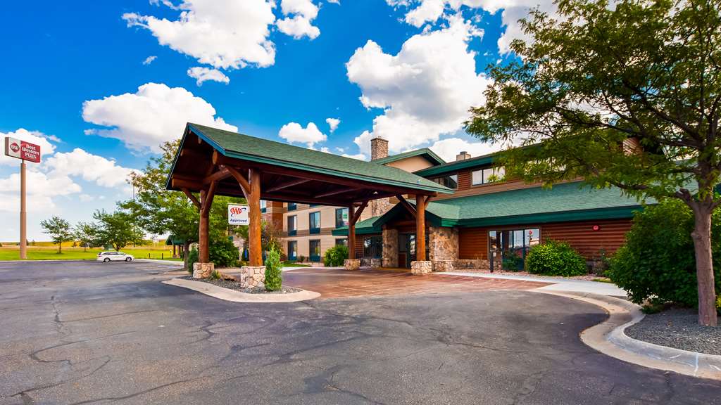Best Western Plus Sidney Lodge - featured photo