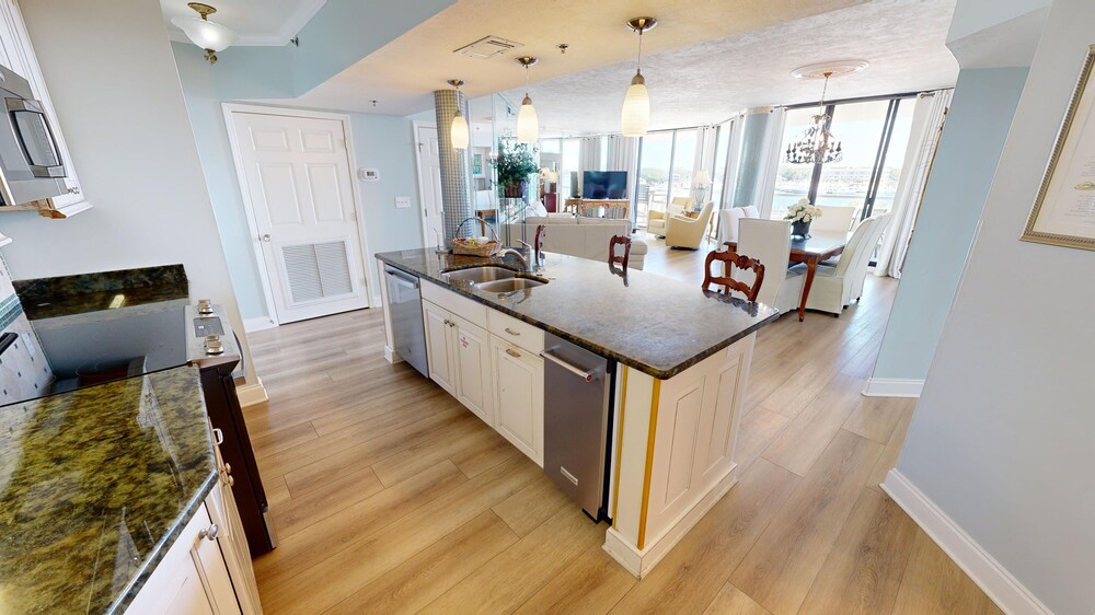 East Pass Towers 304 3 Bedroom Condo by RedAwning Destin - photo 14
