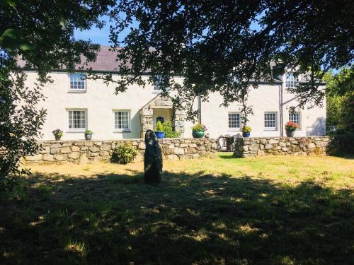 Grafog Farm Cottage — 4-Star Luxury Hotel in Caernarfon, United Kingdom