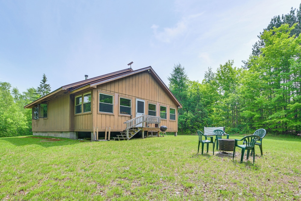 Michigan Retreat On 10 Acres Hike Fish And Explore 17930856 — Moran