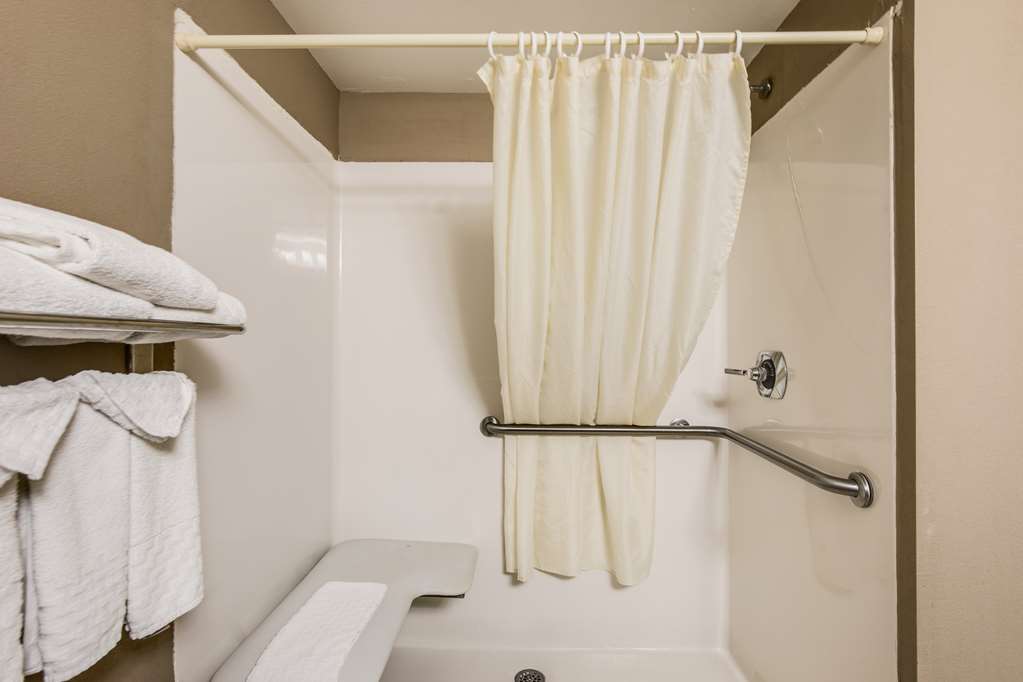 Best Western Waukesha Grand - photo 25