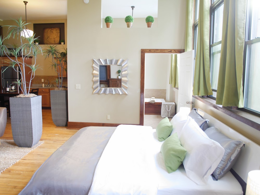 School 31 Lofts at Colors Studios - photo 14