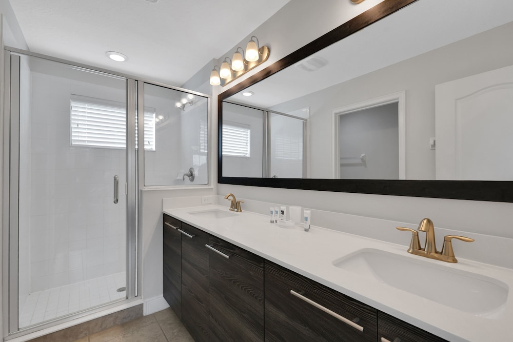 Balmoral Resort 166kb 4 Bedroom Home by RedAwning - photo 20