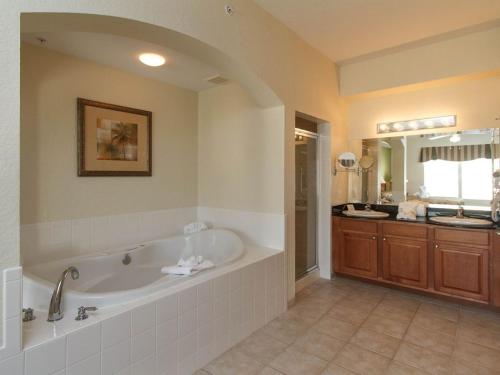 Luxury Resort Condo 2 or 3 BR Premium suites - photo 16