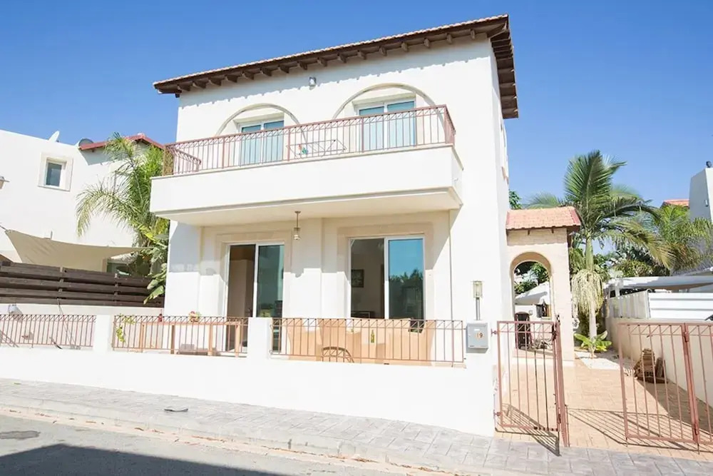 Luxury 2 Bedroom Villa With Private Pool Paralimni Villa 1240