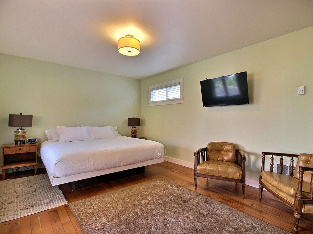 Pitchwood Inn - photo 10