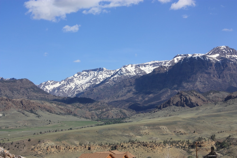 Green Creek Inn and RV Park - photo 24