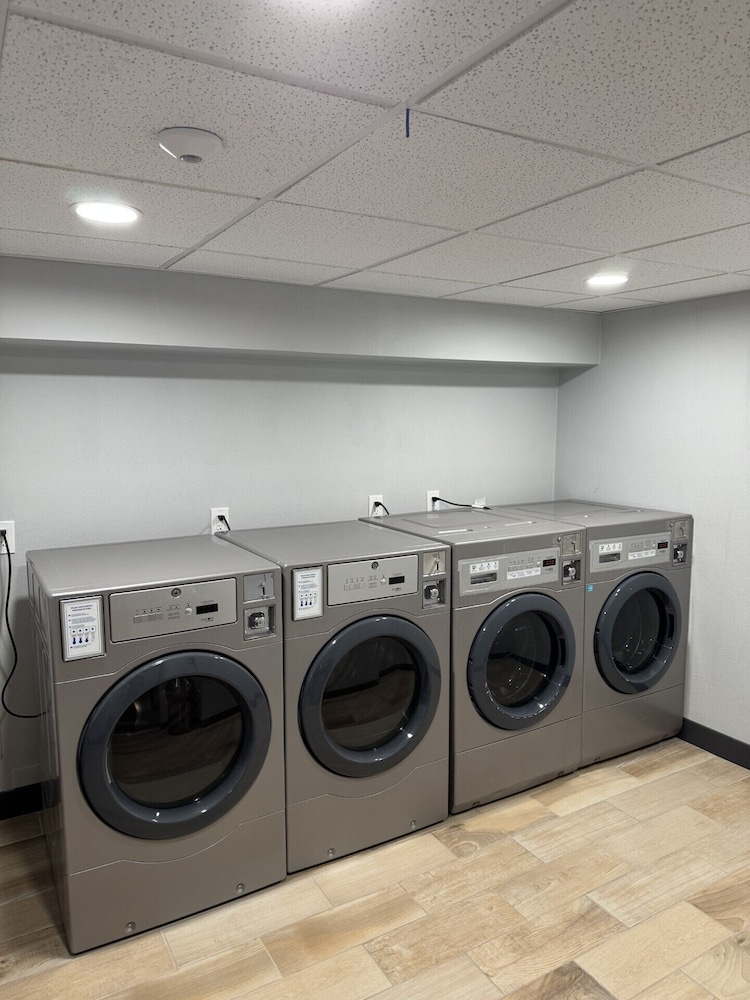 Holiday Inn Express Denver Central North by IHG - photo 35