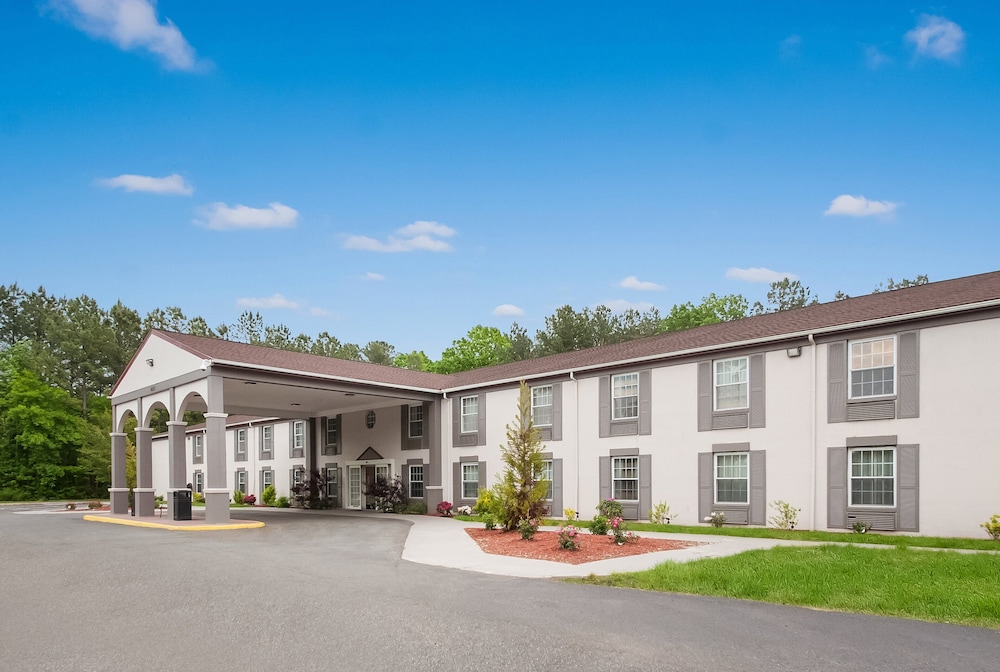 Red Roof Inn Dahlgren Naval Base - photo 44