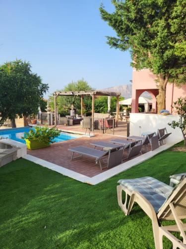 Villetta dei Tramonti — 4-Star Luxury Hotel in Trappeto, Italy