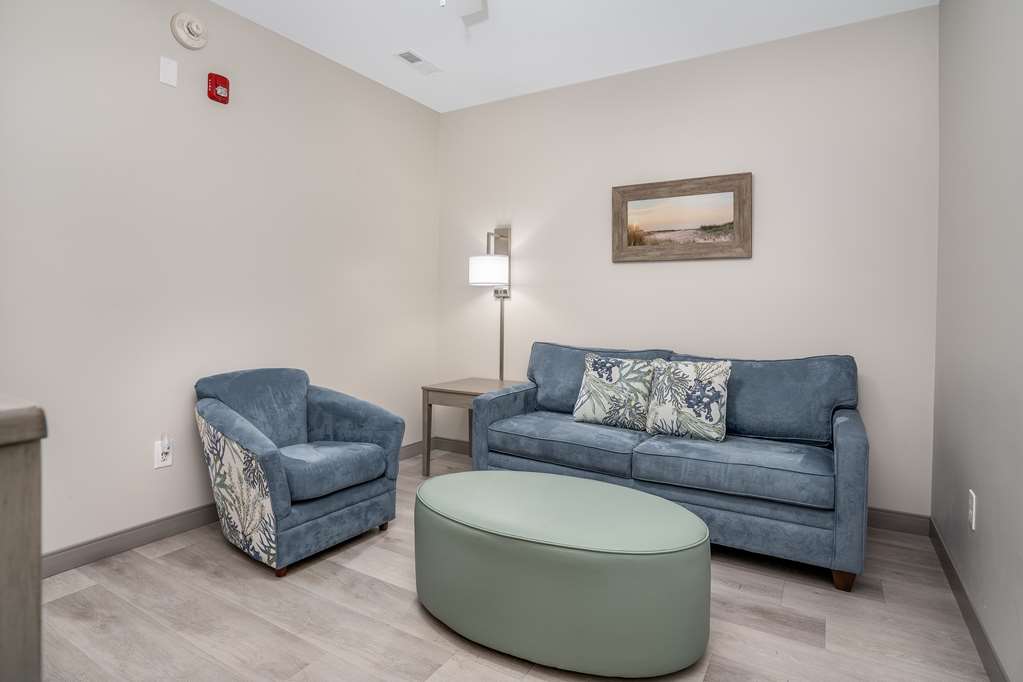 Lighthouse Suites Best Western Signature Collection - photo 17