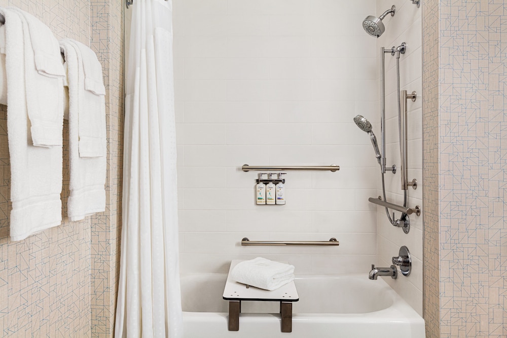 Holiday Inn Express & Suites Austin North Pflugerville by IHG - photo 20