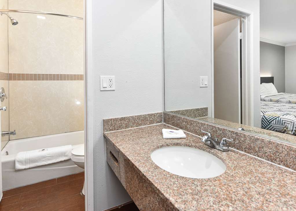 Motel 6 Anaheim CA Convention Center - photo 30
