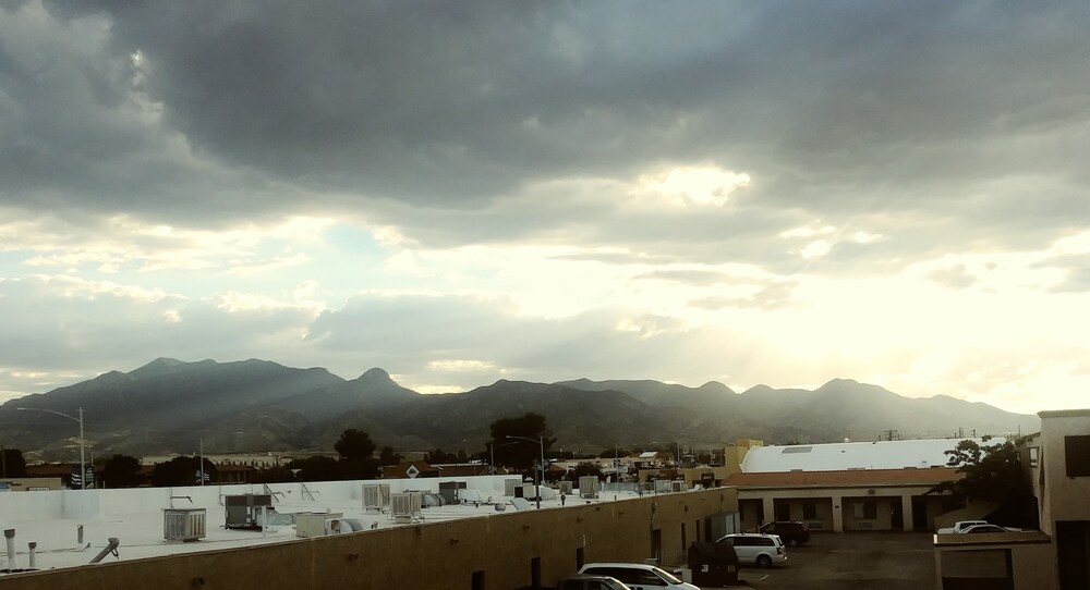 Desert Inn - photo 48