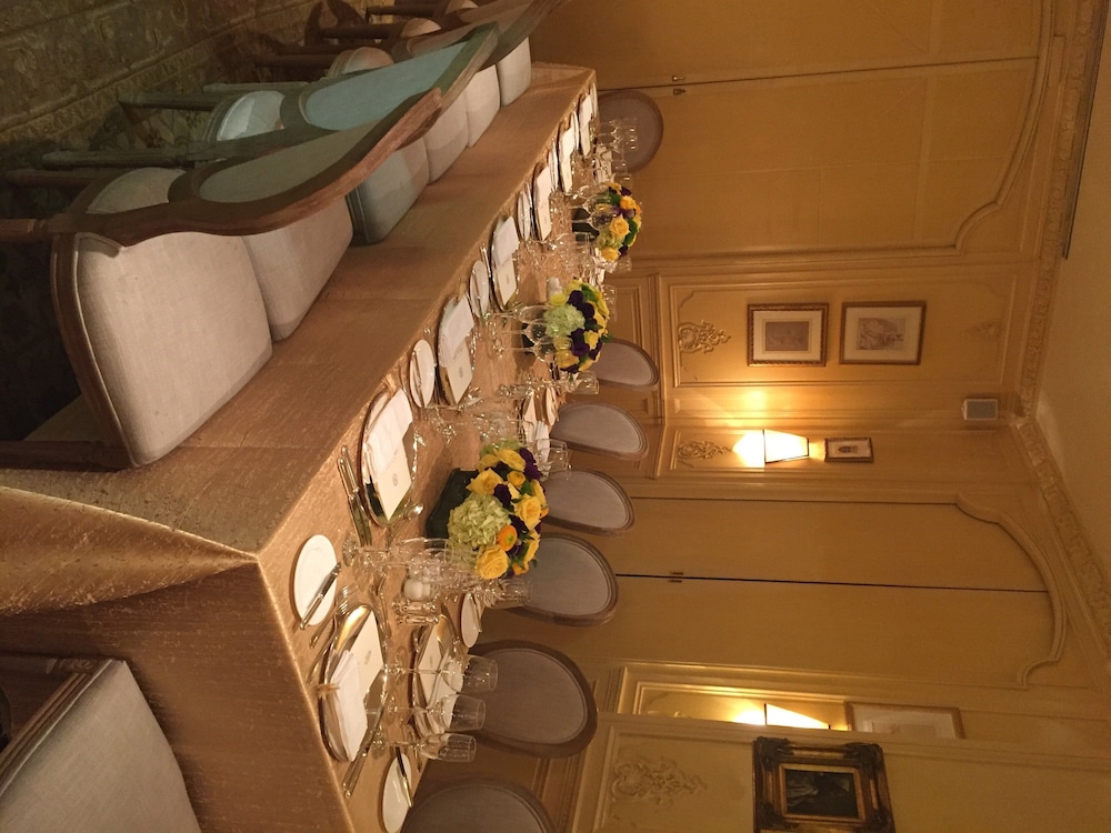 Hotel Plaza Athenee - photo 52