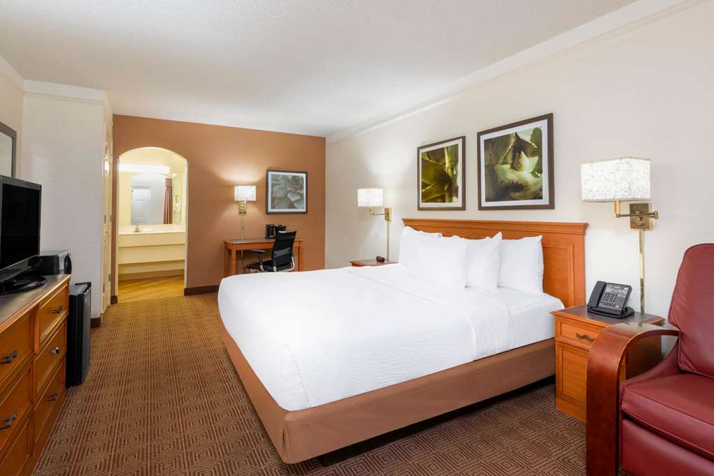 La Quinta East Deerfield Beach Boca Raton - photo 30