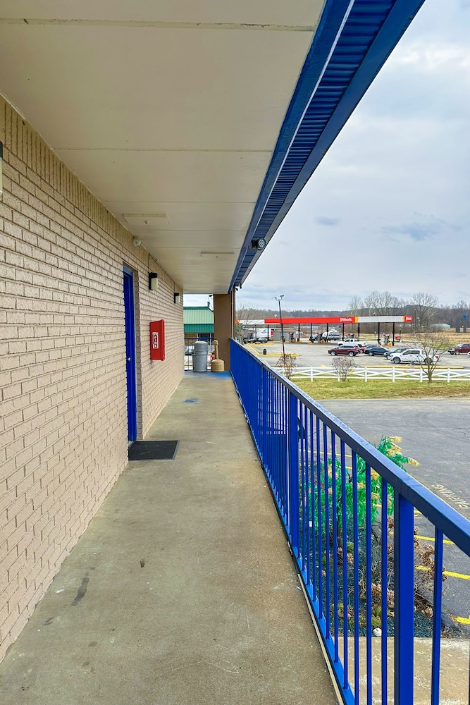 Happy Stay Inn Madisonville I 69 By OYO - photo 5