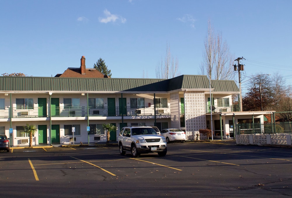 Knights Inn Salem OR - photo 14