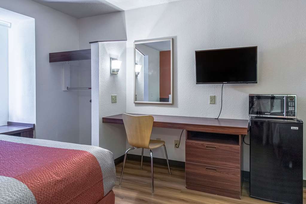 Motel 6 Streetsboro OH - photo 10