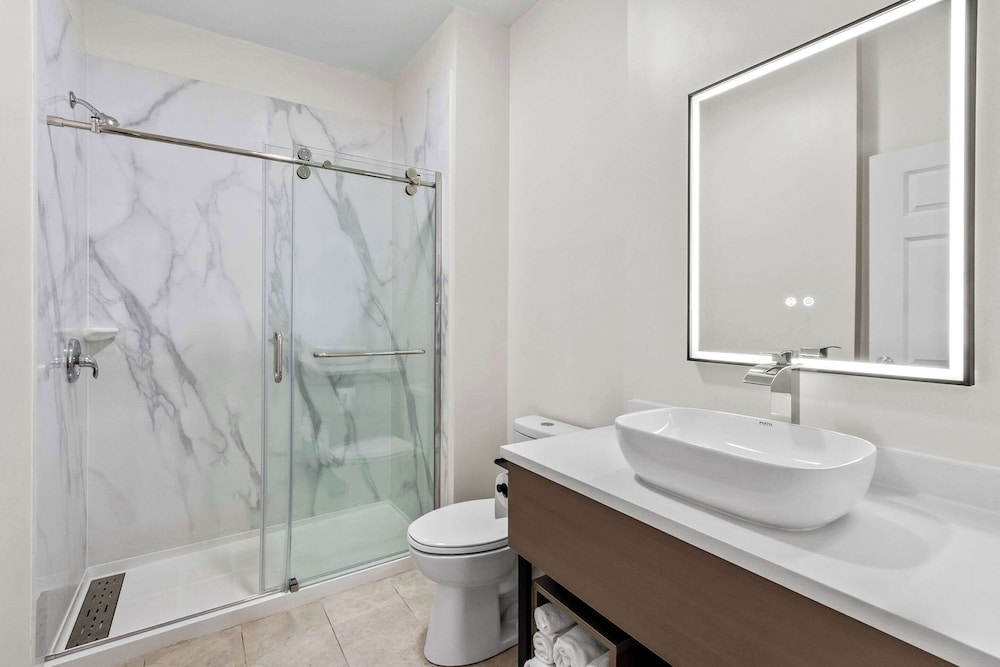 MainStay Suites Columbia Harbison - photo 9