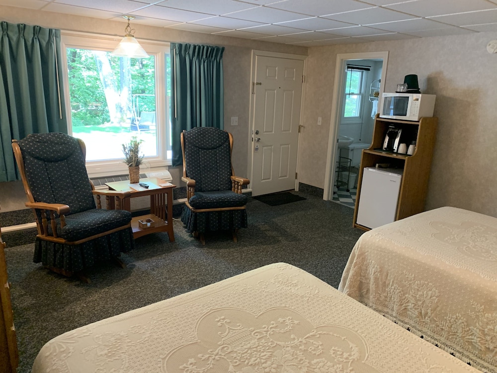 Towne Lyne Motel - photo 35