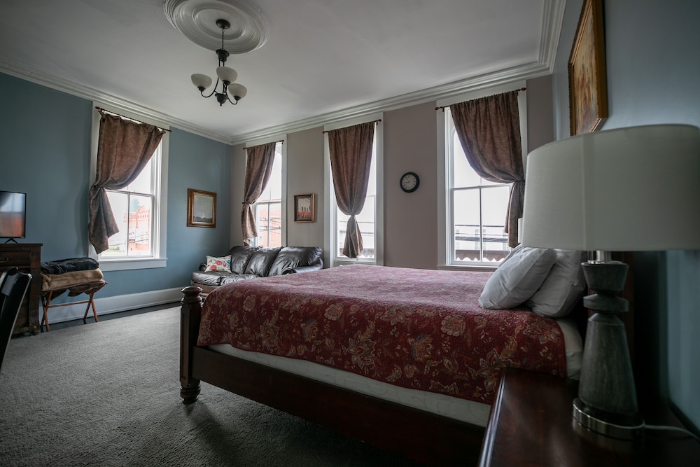 Nauvoo Temple House Hotel - photo 7
