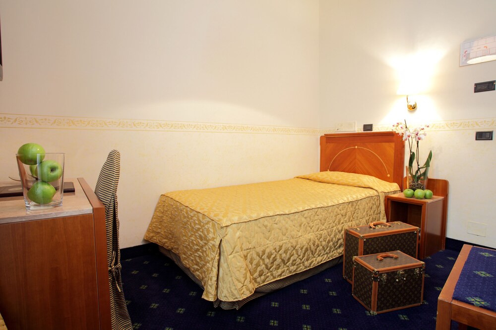 Rechigi Park Hotel — Modena — photo 5