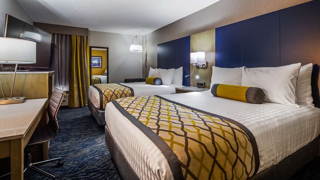 Best Western Plus Bloomington East Hotel - photo 2
