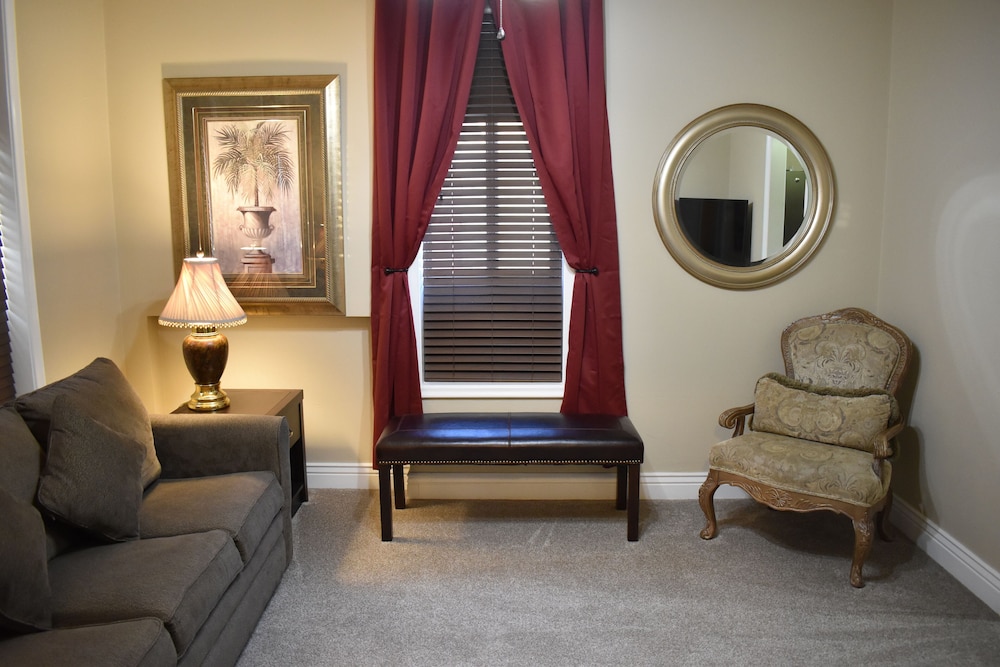 Silver Horseshoe Inn - photo 31