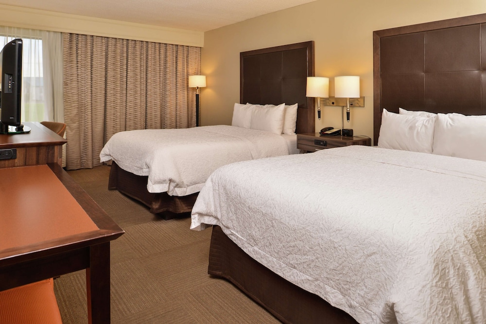 Hampton Inn South Hill - photo 29