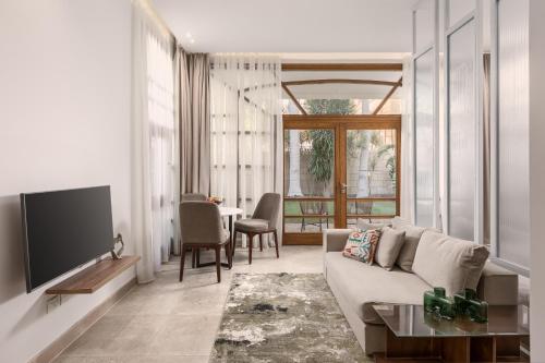 Livingville Nine in Cairo, Egypt