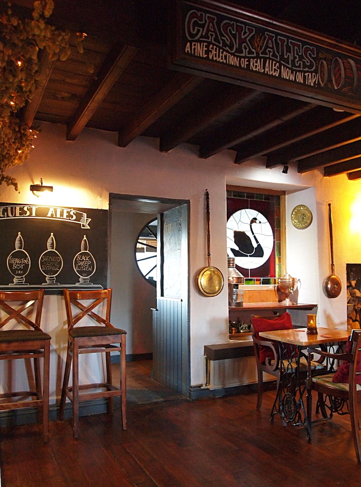 Black Swan Inn — Masham — photo 2
