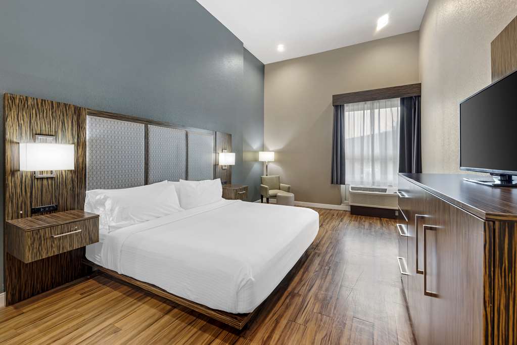 Best Western Plus Pflugerville - photo 34