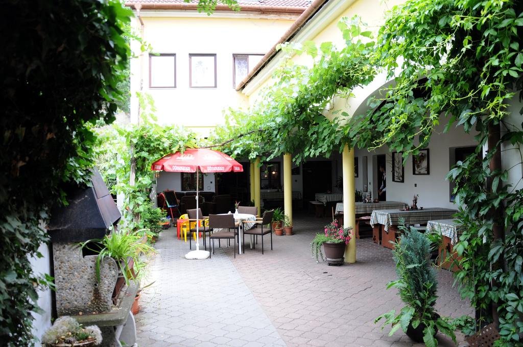 Hotel Weiss - last minute hotel in Unknown City