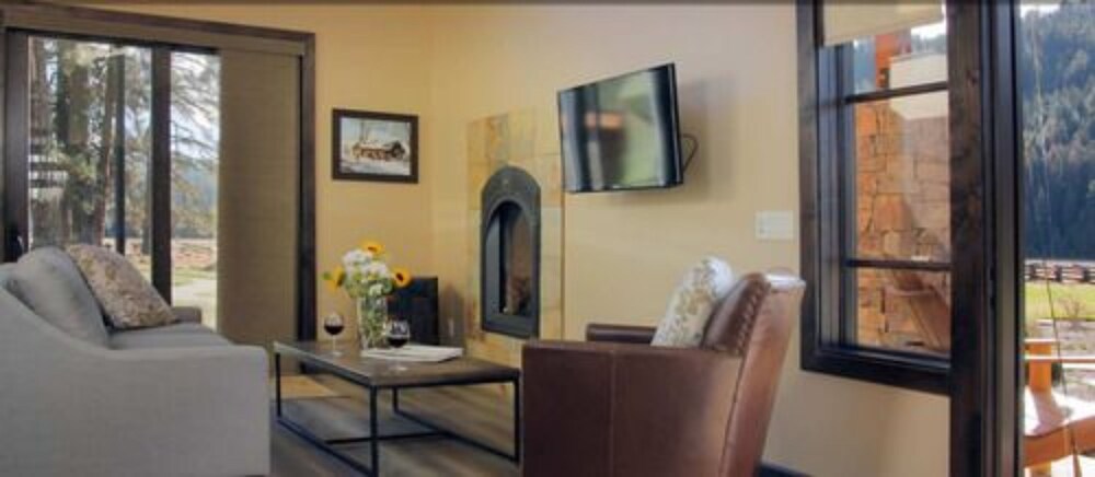 Highlands Ranch Resort - photo 3