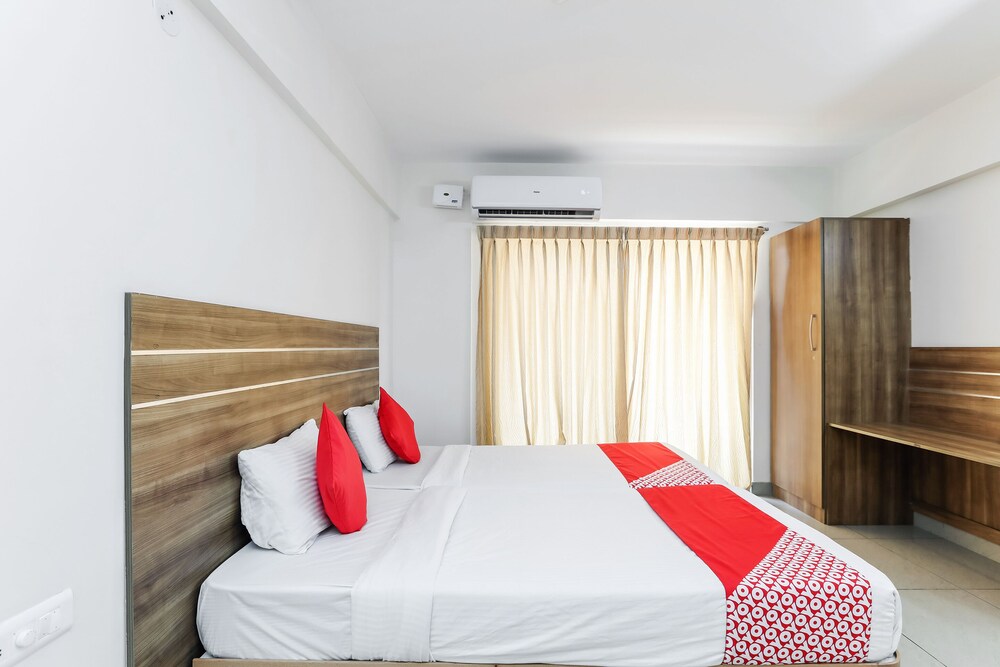The Red Lotus Premium - carbon neutral hotel in Mysore