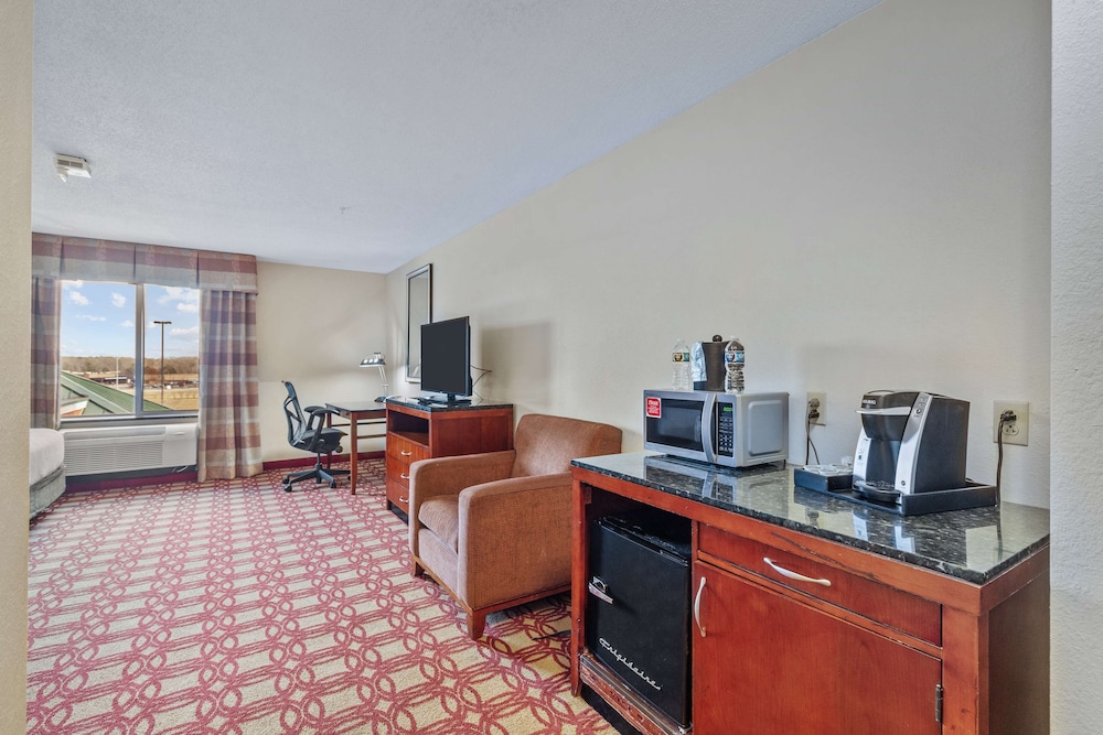 Hilton Garden Inn Starkville - photo 50