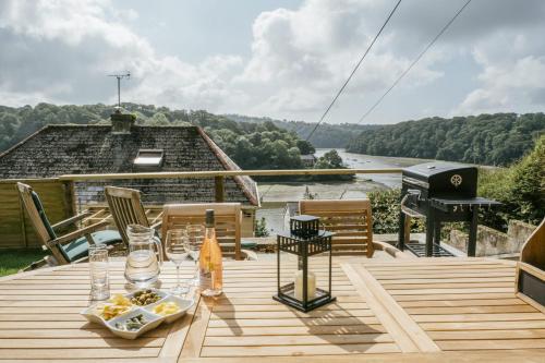 Finest Retreats Tideway in Falmouth, United Kingdom