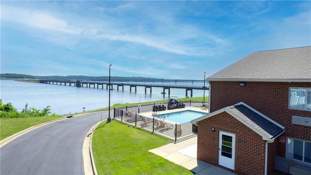 Clarion Pointe on the lake Clarksville South Hill West - photo 7