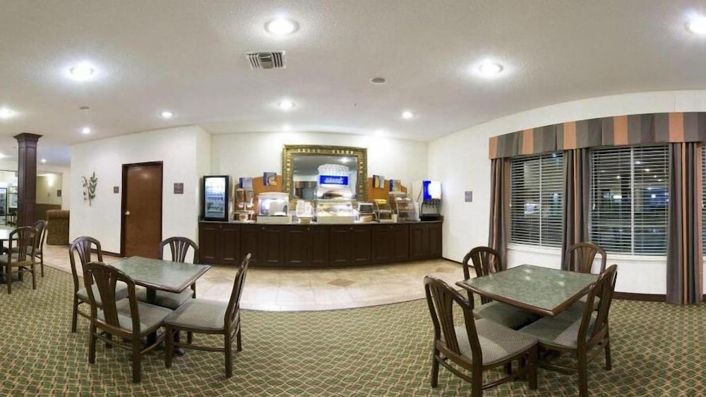 Holiday Inn Express Hotel & Suites Livingston - photo 9