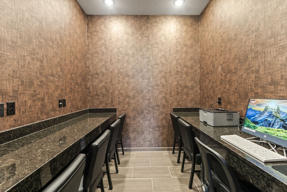 Cobblestone Hotel & Suites Cullman - photo 27