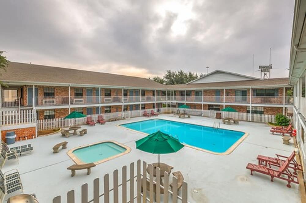 Lake View Inn - photo 21