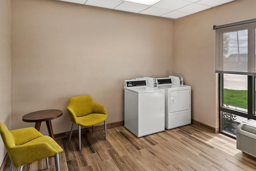 Hampton Inn North Platte - photo 31