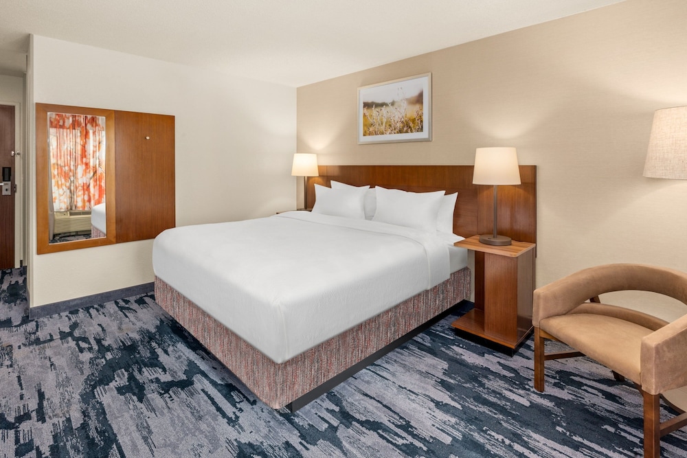 Fairfield Inn & Suites by Marriott San Antonio Market Square - photo 18