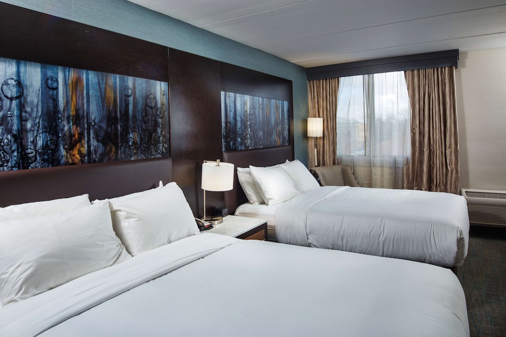 DoubleTree by Hilton Neenah - photo 15