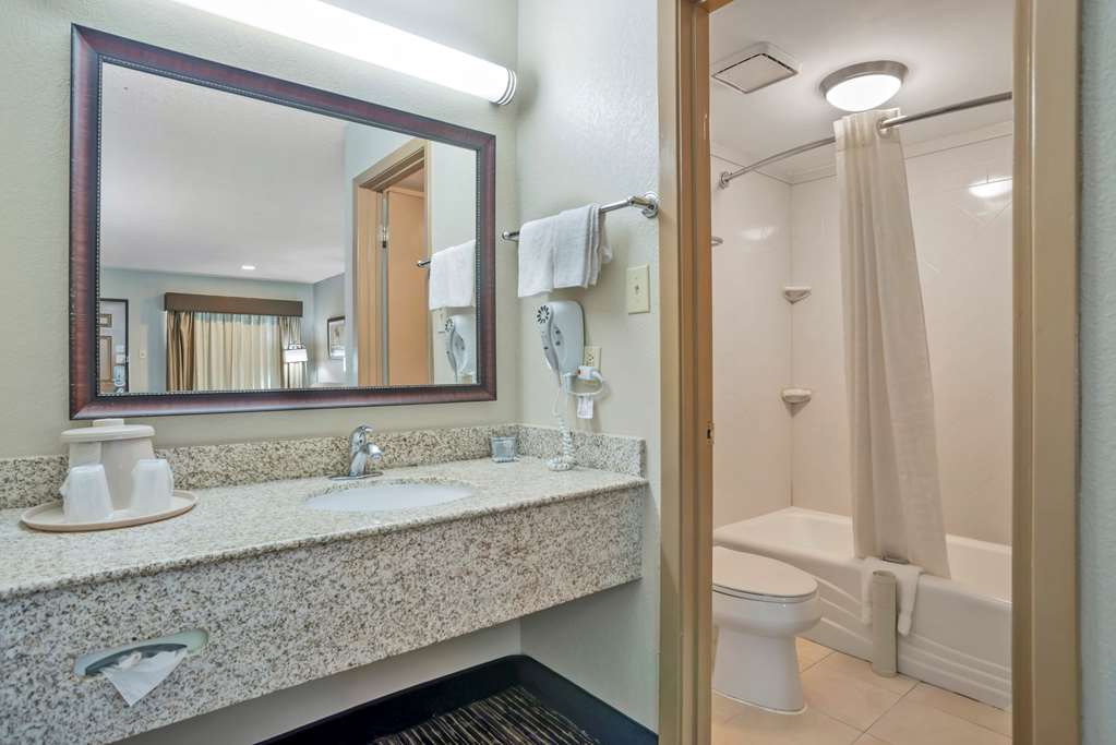 Best Western Vicksburg - photo 17