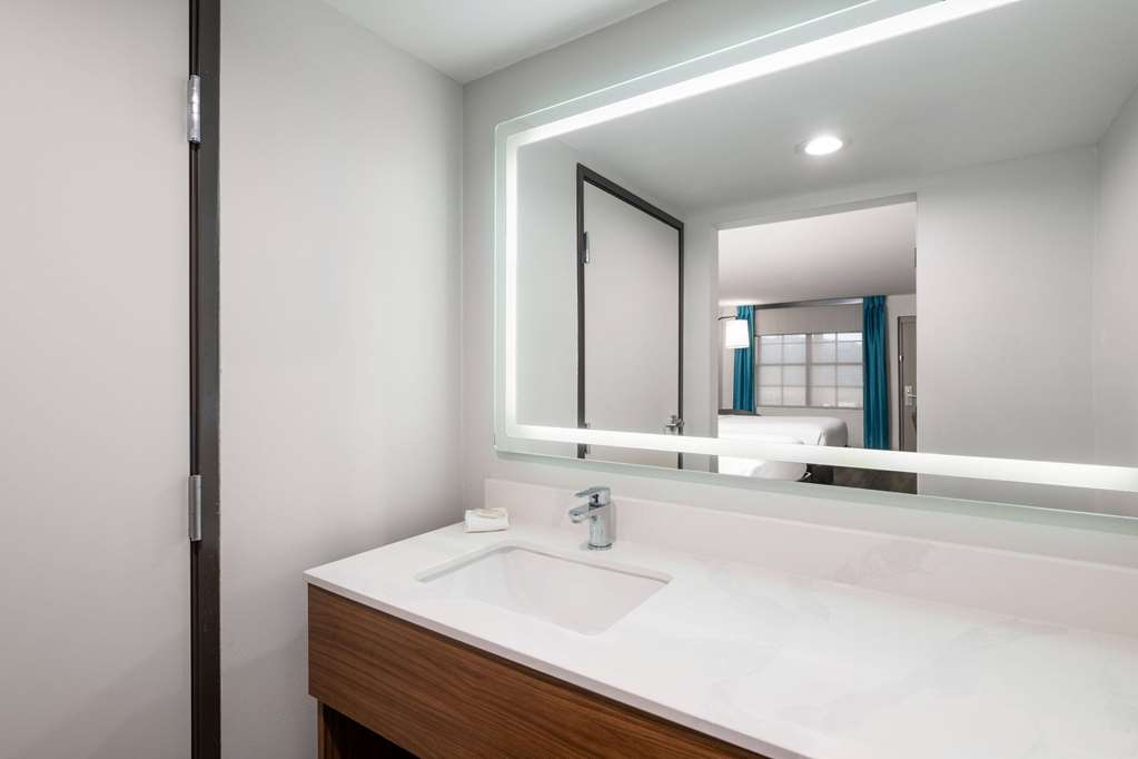 La Quinta Inn by Wyndham San Diego Miramar - photo 21